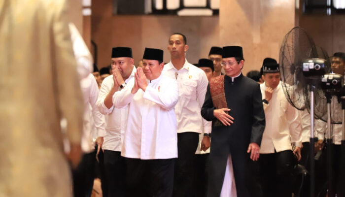 Presiden dan Wakil Presiden Salat Idulfitri di Masjid Istiqlal,Bersama Ribuan Umat Islam