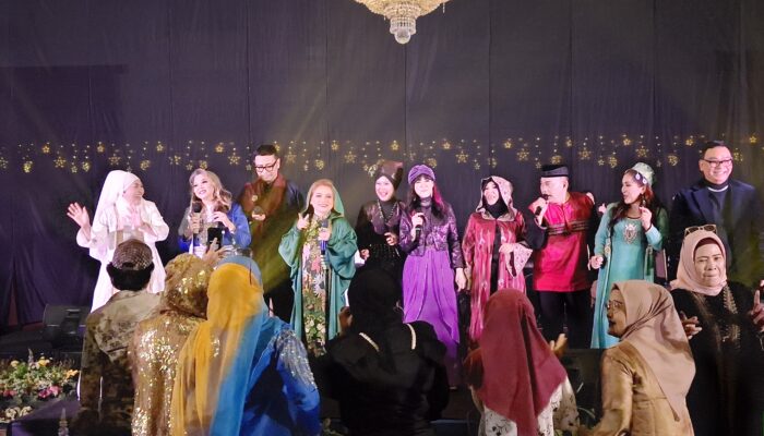 “Irama Ramadhan di Golden Boutique Hotel Kemayoran: Momen Kebersamaan Mahasiswa Sultra di Jakarta dengan Artis Legendaris”
