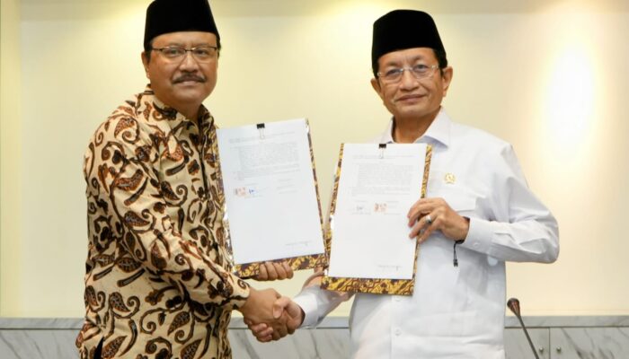 Kemensos dan Kemenag Teken MoU untuk Sukseskan Program Sekolah Rakyat dan Pengentasan Kemiskinan