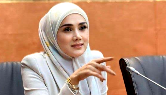Mulan Jameela Dukung Penunjukan Anggota Band Sukatani Sebagai Staf Ahli DPR