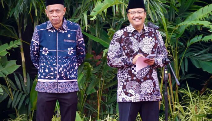 Mensos Gus Ipul Apel Perdana Masuk Kerja, yang Bolos Akan Kena Sanksi.