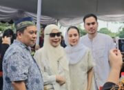 Dewi Yull Hadir di Pemakaman Ray Sahetapy