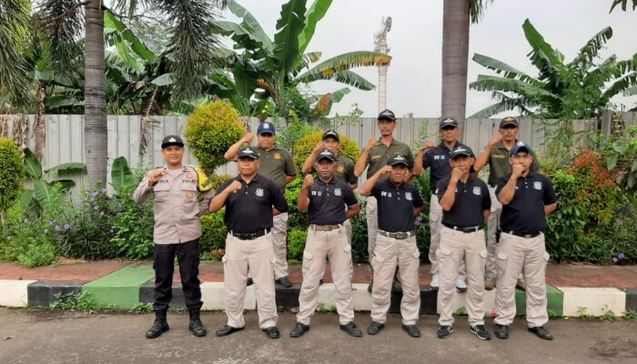 Polsek Bekasi Barat Memberikan Pelatihan Peningkatan Kemampuan Satpam Lingkungan