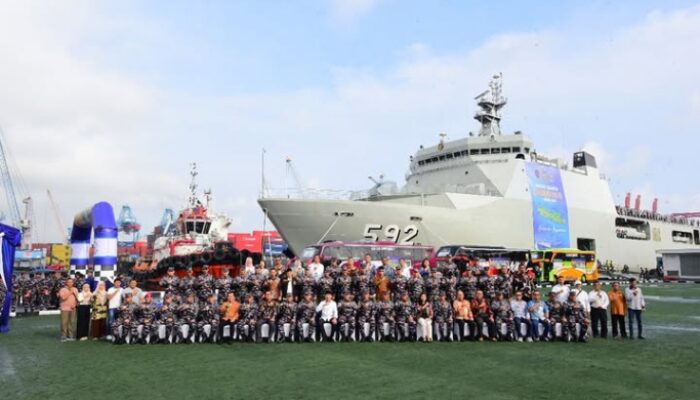 KRI Banjarmasin Angkut Ribuan Pemudik: Mudik Gratis Ala TNI AL, Nyaman dan Aman