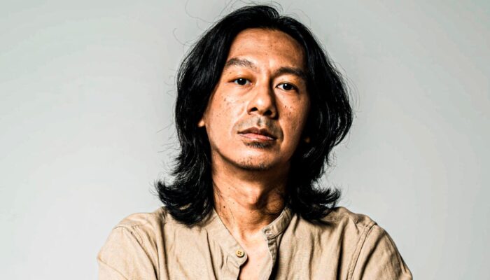 IDIOFON: Resurrecting Strangers – Kebangkitan Sunyi dari Sebuah Kenangan yang Pernah Membara