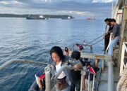 Sigap Bantu Warga, Bakamla RI dan Rapala Bengkulu Angkut Masyarakat Menuju Pulau Enggano