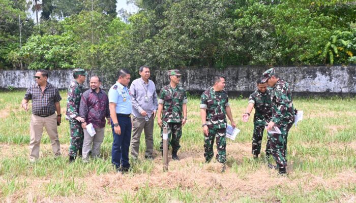 Danlanud Sultan Hasanuddin dan Kadisbtbau Tinjau Aset Bandara untuk Dialihkan ke Kemhan