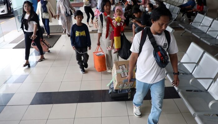 Terminal di Jakarta Mulai Alami Lonjakan Penumpang Arus Balik