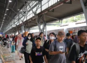 Hari Pertama Lebaran KAI Group Layani 984 Ribu Penumpang, Total 13,3 Juta Sejak 21 Maret 2025