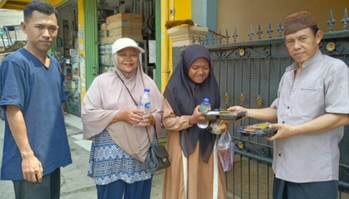 BERSEDEKAH DI JUMAT BERKAH untuk Meraih Banyak Pahala serta Meningkatkan Iman & Taqwa