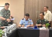 Pengalihan Aset ke TNI AU, Danlanud Sultan Hasanuddin dan GM Angkasa Pura Teken Berita Acara Verifikasi