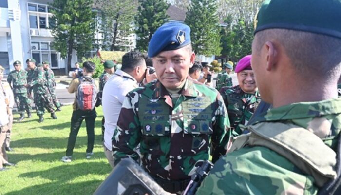 Setelah Menjaga Perbatasan, Pasukan Yonif 432/WSJ Disambut Hangat di Makassar.