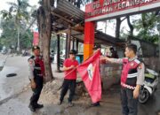 Polsek Kelapa Gading Tertibkan Atribut Ormas yang Melanggar Aturan
