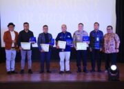Divhumas Polri Raih Gold Winner Kategori Keterbukaan Informasi di Makaravox UI PR Awards 2025.