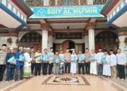 Polsek Kelapa Gading Gelar Kegiatan Jumat Berkah di Masjid Al-Mu’min