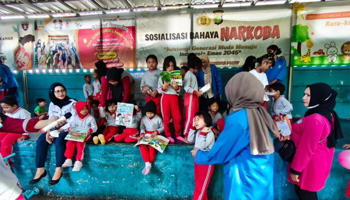 20 Murid PAUD Nikmati Perpustakaan Keliling PKK Kampung Bali