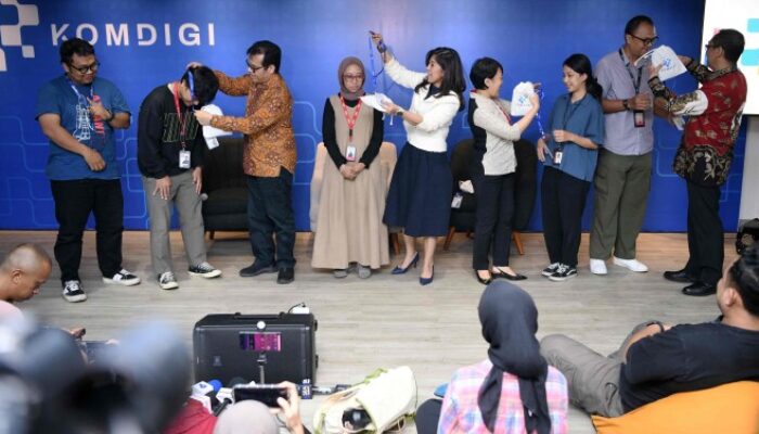 Perkuat Akses Informasi Publik,Komdigi Terbitkan 180 ID Wartawan