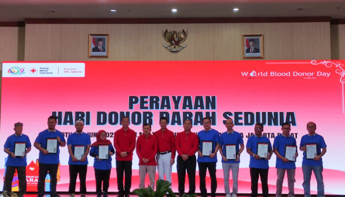 81 Pendonor Dapat Penghargaan PMI DKI