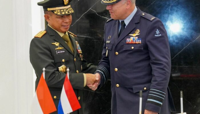 Menjaga Perdamaian Lewat Diplomasi Militer: Panglima TNI dan Jenderal Belanda Bahas Penguatan Kerja Sama