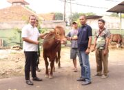 Kodim 0505/Jakarta Timur Berbagi Daging Qurban kepada Warga Sekitar Dalam Semangat Idul Adha