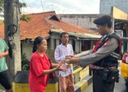 Polsek Koja Gelar Jumat Berkah: 50 Paket Nasi Bungkus Dibagikan ke Masyarakat dan Ojol