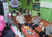 Kapolres Metro Jakarta Utara Kunjungi Purnawirawan AKBP Mursalim dalam Rangka Hari Bhayangkara ke-79