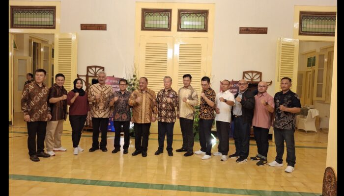 Potret Kebersamaan Ketua Hapkido Jakarta Utara dengan Master dari Berbagai Negara