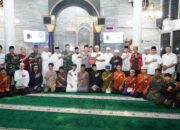 Kapolres Metro Jakarta Utara Gelar Sholat Subuh Keliling dan Bagikan Bansos di Kelapa Gading