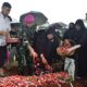 Dankormar Bersama Pejabat Utama Korps Marinir Takziah ke Kediaman Prajurit Purnawirawan