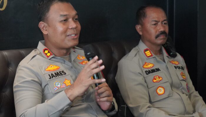 Wakapolres Metro Jakarta Utara Kunjungi Gereja Pantekosta dalam Program “Minggu Kasih”