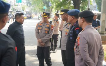 Brimob Polda Metro Jaya Amankan Sidang Putusan Terdakwa Hasto Kristiyanto di PN Jakarta Pusat