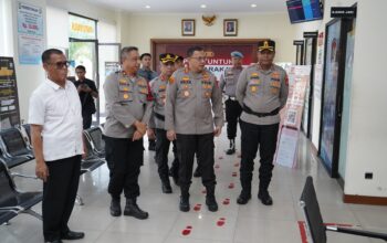 Kapolres Metro Jakarta Utara Tinjau Langsung Pelayanan SPKT dan Kondisi Tahanan