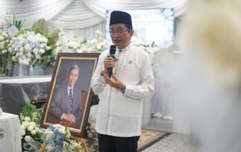 Menag Melayat Kwik Kian Gie, Sampaikan Doa dan Kenangan Mendalam