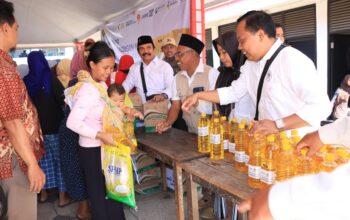 Bantu Tekan Inflasi, Polri Gelar Pasar Murah di Malang