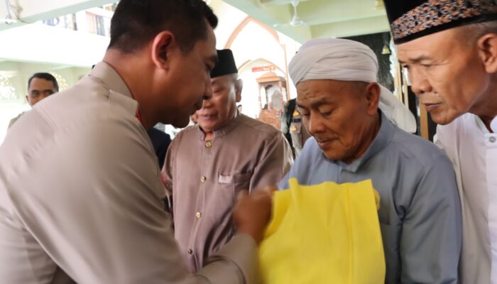 Kombes Pol Twedi Aditya Bennyahdi Sambangi Masjid Himawan At Taubah di Safari Jumat