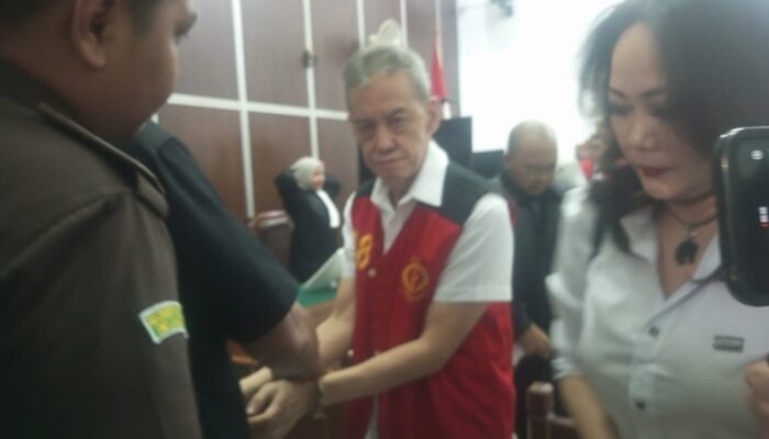 Jaksa Tolak Pledoi Fariz RM, Kuasa Hukum: “Beda Penafsiran Soal Pecandu”