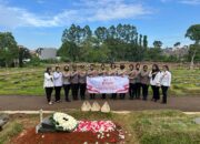 Polwan Polda Metro Jaya dan Polres Jaksel Ziarah ke Makam Brigjen Pol Jeanne Mandagi, Peringati Hari Jadi ke-77 Polwan RI