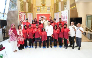 Wamenpora Taufik Hidayat Lepas Delegasi SOIna ke Kejuaraan SOAP Badminton 2025 di Malaysia