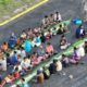 Satgas Ops Damai Cartenz Gelar Makan Bersama Warga di Kiwirok Hadirkan Senyum dan Kebahagiaan