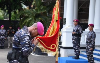 TRADISI PENERIMAAN PERWIRA REMAJA KORPS MARINIR