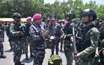 Kas Kormar Pimpin Apel Gelar Riksiaplat Korps Marinir dan Apel Kesiapan Pasukan Upacara HUT Ke-80 TNI TA 2025 Pasmar 2.