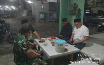 Melalaui Siskamling TNI dan Warga Bersinergi Menjaga Keamanan