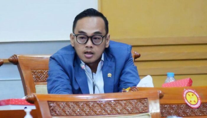 Komisi III DPR RI Dukung Pembatasan Waktu Penggunaan Sirene dalam Pengawalan Pejabat