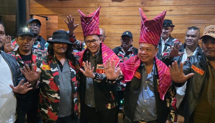 HM. Arsyad Cannu Dinobatkan Sebagai Marga Sembiring Depari Roadshow Konsolidasi Ketum Laskar Merah Putih di Sumatera Utara 