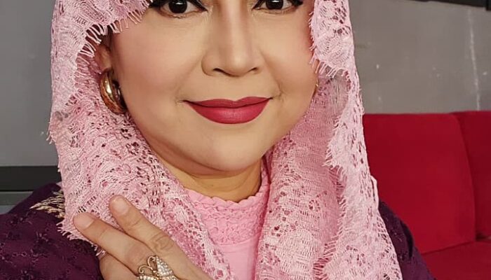 Ratna Listy Merasa Tertantang Jadi MC Maulid Nabi Bersama 130 Anak Yatim