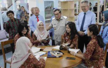 Gubernur DKI Jakarta  Resmikan Gedung Baru SMA Labschool Bintaro