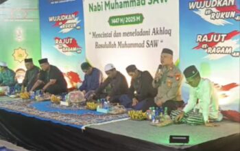 Kapolsek Bekasi Barat Hadiri Maulid Nabi Muhammad SAW di Jakasampurna, Ajak Warga Aktifkan Siskamling