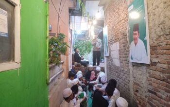 Kapolsek Bekasi Barat Hadiri Peringatan Maulid Nabi Muhammad SAW dan Santunan Anak Yatim di Kp. Rawabebek