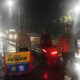 Piket Pamapta Polres Jakbar Tanggap Tangani Truk Pecah Ban di Tengah Fly Over Pesing