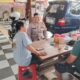 Tingkatkan Kewaspadaan Warga, Bhabinkamtibmas Mustikasari Gencarkan Patroli dan DDS